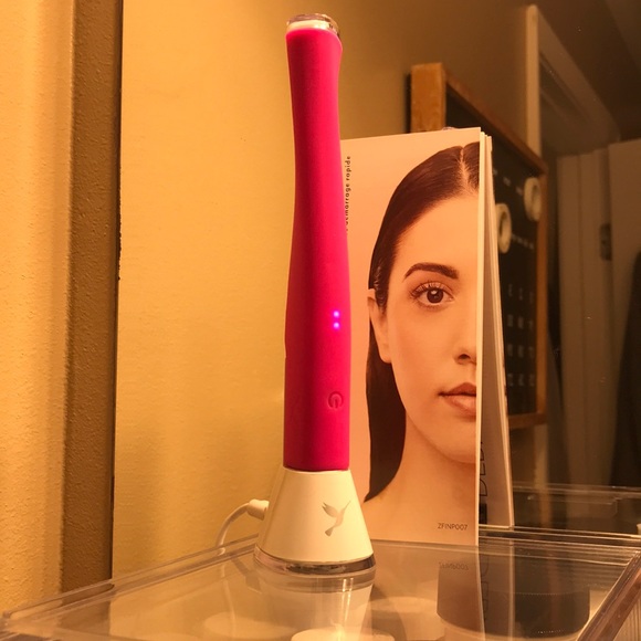 💚 $25 OFF DERMAFLASH LUXE DERMAPLANING TOOL - Picture 8 of 12